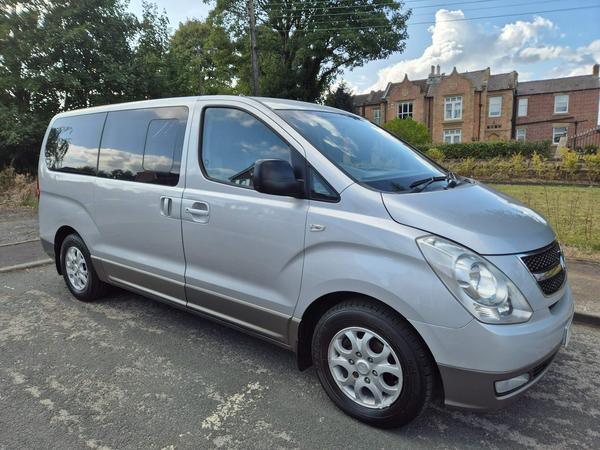 Hyundai i800 2.5 CRDi Style Euro 4 5dr