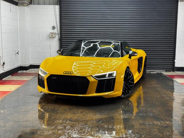 Audi R8 5.2 FSI V10 Spyder S Tronic quattro Euro 6 (s/s) 2dr