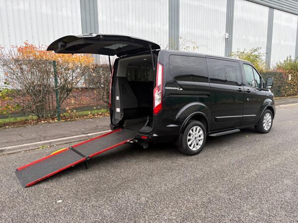Ford Tourneo Custom 2.0 320 EcoBlue Titanium Auto L1 Euro 6 (s/s) 5dr