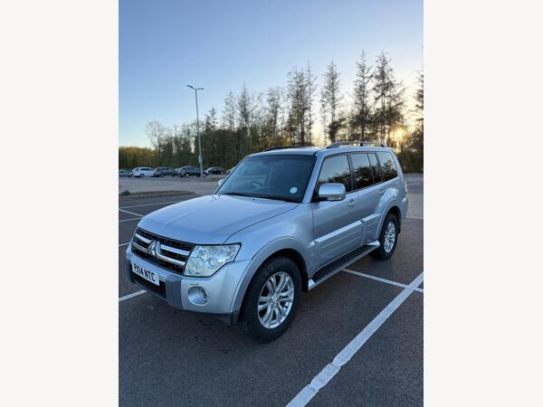 Mitsubishi Shogun 3.2 DI-DC SG3 Auto 4WD Euro 5 5dr LWB
