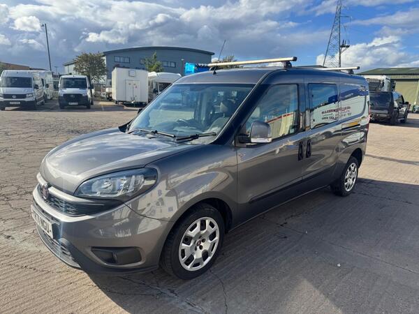 Fiat Doblo 1.6 MultiJetII Maxi Tecnico Combi Van Double Cab 6dr Diesel Manual L2 H1 Euro 6 (s/s) (105 bhp)