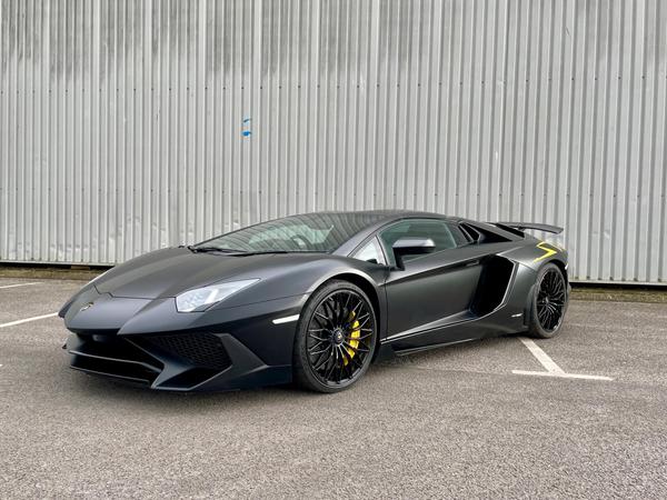Lamborghini Aventador 6.5 V12 LP 750-4 Superveloce Roadster ISR 4WD Euro 6 2dr