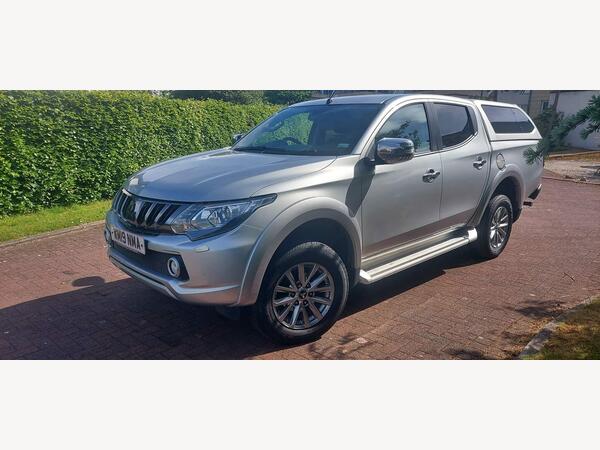 Mitsubishi L200 2.4 DI-D DC Barbarian Pickup Double Cab 4dr Diesel Manual 4WD Euro 6 (178 ps)