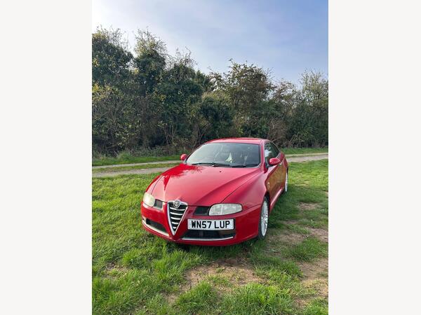 Alfa Romeo GT 1.9 JTDM 16V Lusso 2dr