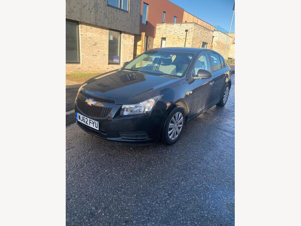 Chevrolet Cruze 1.6 LS Euro 5 5dr