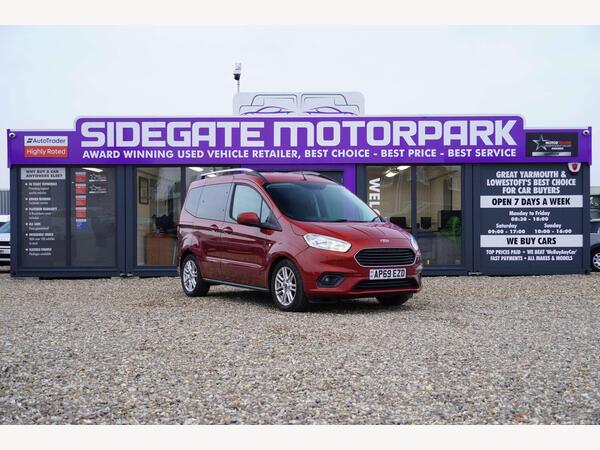 Ford Tourneo Courier 1.5 TDCi Titanium Euro 6 5dr