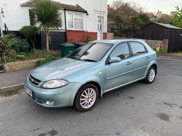 Chevrolet Lacetti 1.6 SX 5dr
