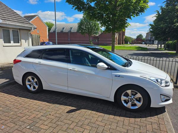 Hyundai i40 1.7 CRDi Blue Drive Premium Euro 5 (s/s) 5dr