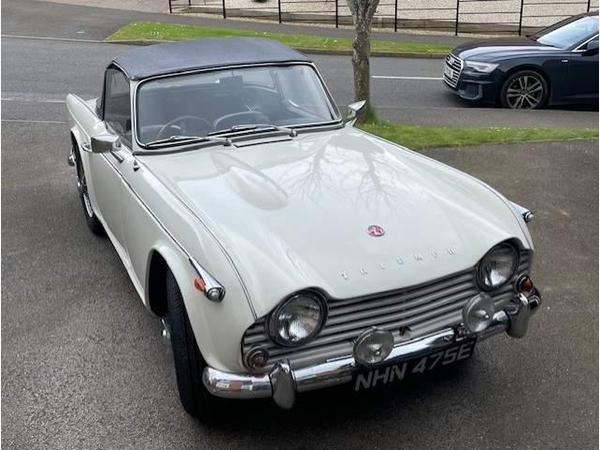 Triumph TR4