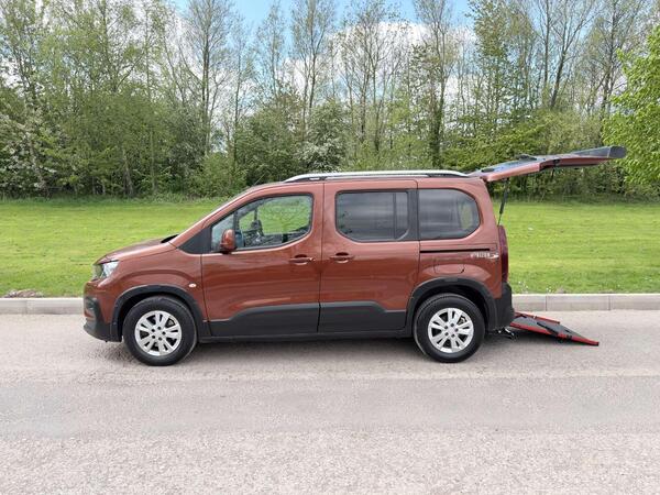 Peugeot Rifter Horizon 1.5 AUTOMATIC, 5 SEATS, Wheelchair Accessible Vehicle WAV 5dr