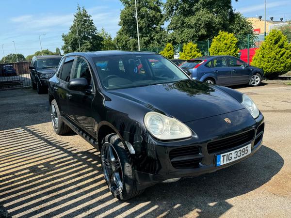Porsche Cayenne 3.2 V6 Tiptronic S AWD 5dr