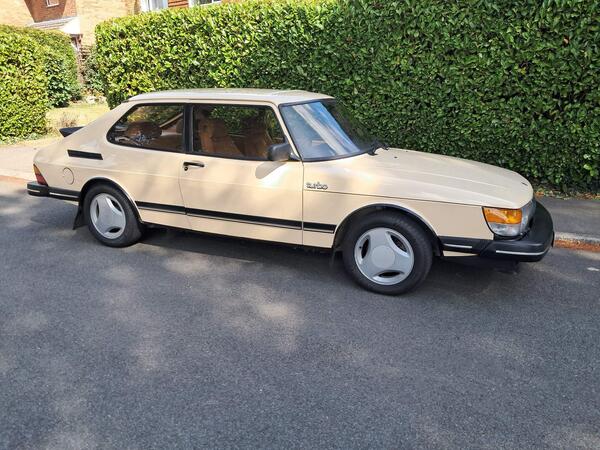 Saab 900 3dr