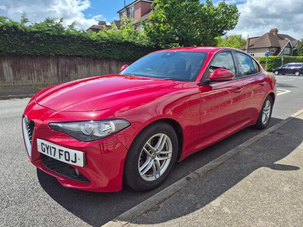 Alfa Romeo Giulia 2.0T Giulia Auto Euro 6 (s/s) 4dr