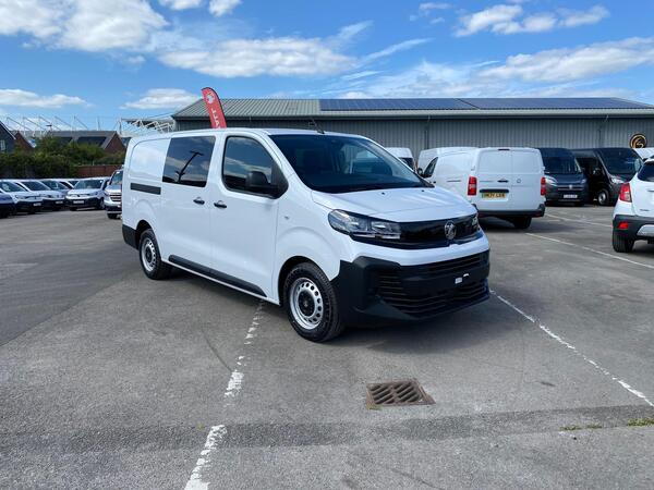 Vauxhall Vivaro 2.0 Turbo D Prime XL Crew Van LWB Euro 6 6dr