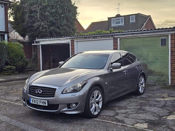 Infiniti M 3.0 30d V6 S Premium Auto Euro 5 4dr