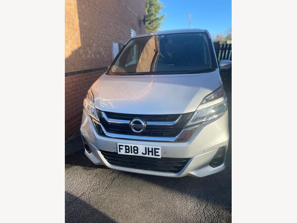 Nissan Serena 2.0