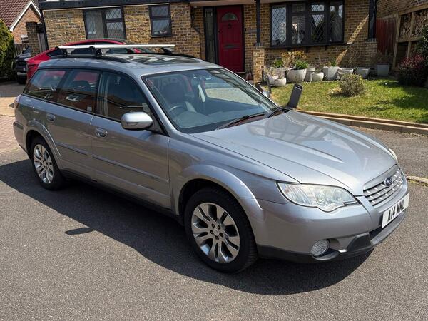 Subaru Outback 3.0 Rn 5dr (Nav, leather)