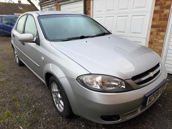Chevrolet Lacetti 1.6 SX 5dr