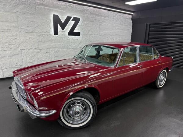 Daimler Double Six Daimler Double Six V12 5.3 4dr