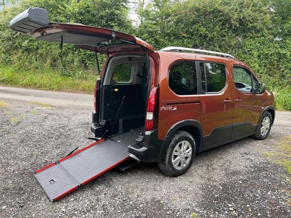 Peugeot Rifter HORIZON RE 3 SEATS WHEELCHAIR ACCESSIBLE VEHICLE 5dr