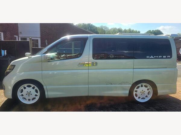 Nissan Elgrand 2.5 v6 Campervan 2 berth