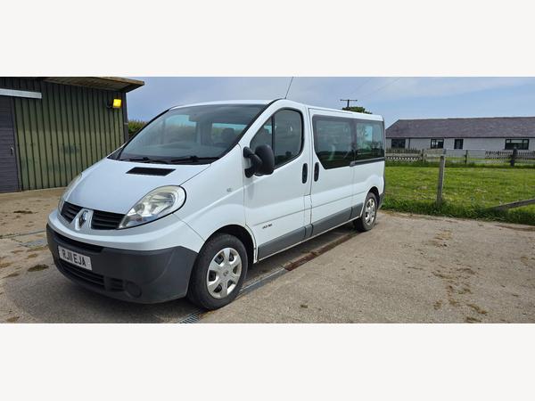 Renault Trafic 2.0 TD dCi LL29 Minibus 4dr Diesel Manual (9 Seats) (224 g/km, 115 bhp)
