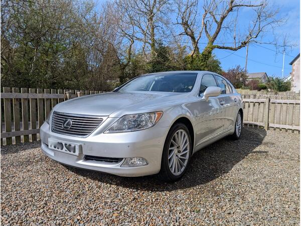 Lexus LS 4.6 460 V8 SE-L Auto Euro 4 4dr