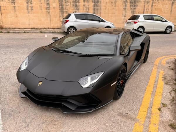 Lamborghini Aventador 6.5 V12 LP 750-4 Superveloce Roadster ISR 4WD Euro 6 2dr