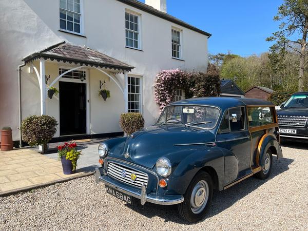 Morris Minor Traveller