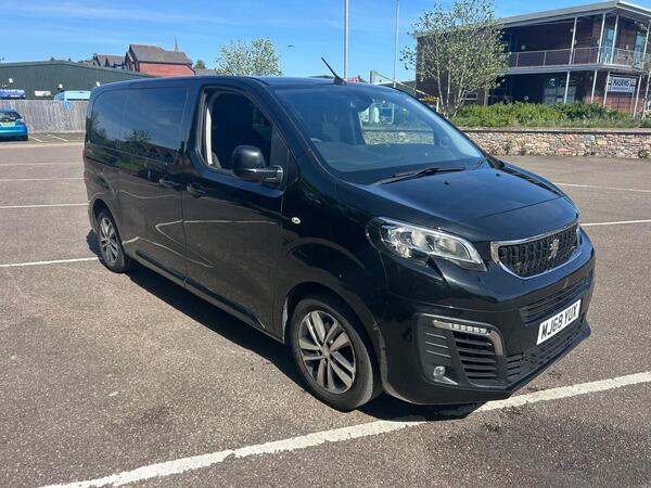 Peugeot Traveller 1.5 BlueHDi Business Standard MPV 5dr Diesel Manual MWB Euro 6 (s/s) (120 ps)