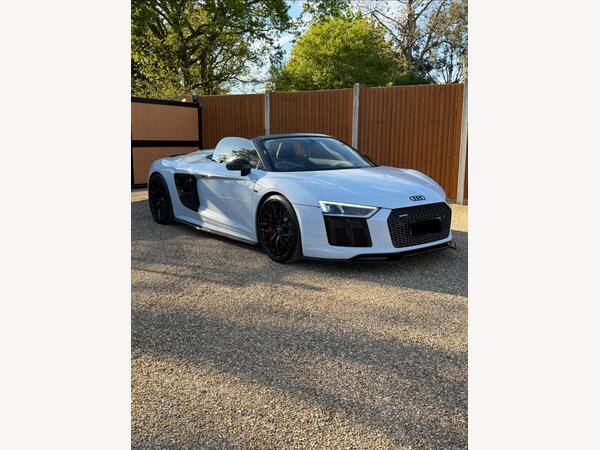 Audi R8 5.2 FSI V10 Spyder S Tronic quattro Euro 6 (s/s) 2dr