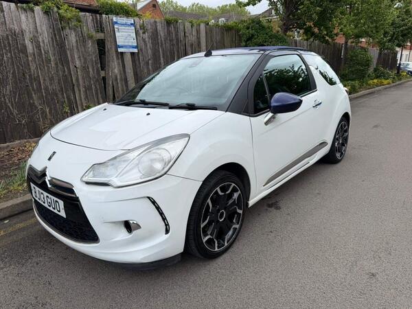 Citroen DS3 Cabrio 1.6 VTi DStyle Plus Euro 5 2dr