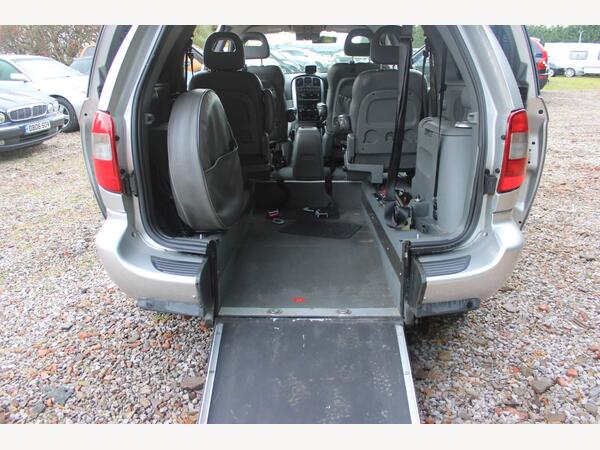 Chrysler Voyager 2.8 CRD Executive 5dr