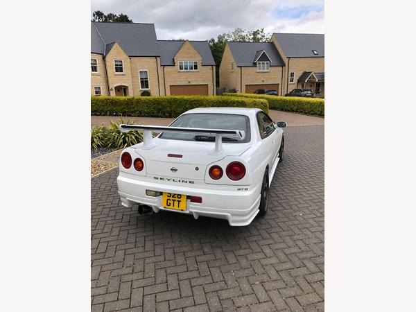 Nissan Skyline