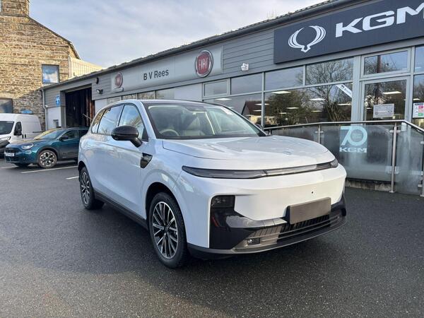 Leapmotor B10 67.1kWh Auto 5dr