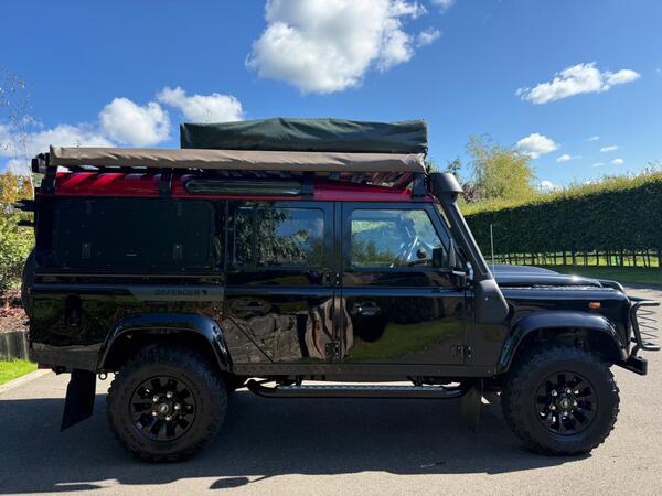 Land Rover Defender 110 2.2 TDCi Africa Edition Heritage Station Wagon Double Cab 5dr Diesel Manual 4WD MWB Euro 5 (122 ps)