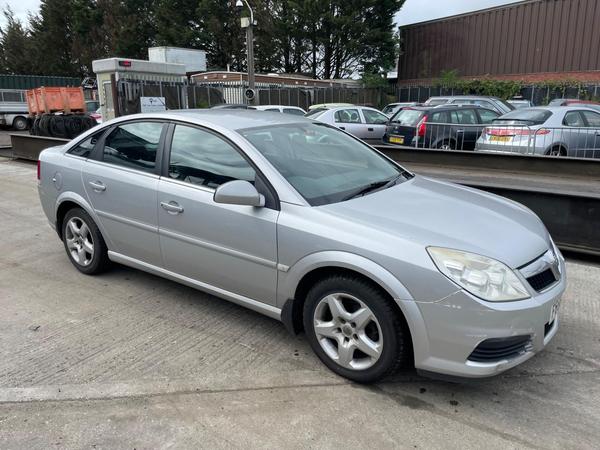 Vauxhall Vectra 1.9 CDTi Exclusiv 5dr