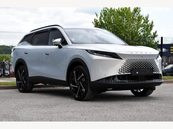 OMODA 7 1.5T SHS 18.4kWh Noble DHT1 Euro 6 (s/s) 5dr