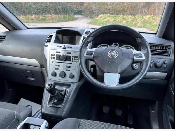 Vauxhall Zafira 1.8 16V SRi Euro 5 5dr