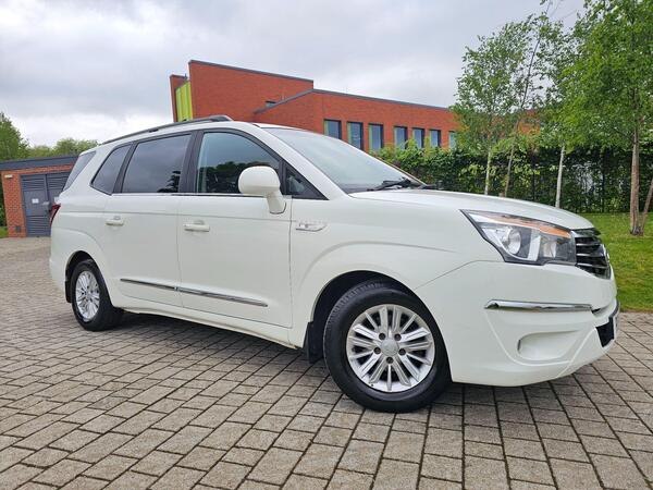 SsangYong Turismo 2.2D EX T-Tronic Euro 6 5dr