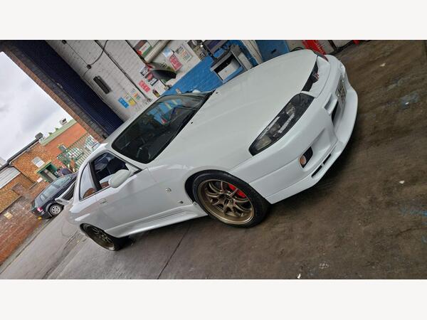 Nissan Skyline 2.6 GT-R Coupe 2dr Petrol Manual (280 bhp)