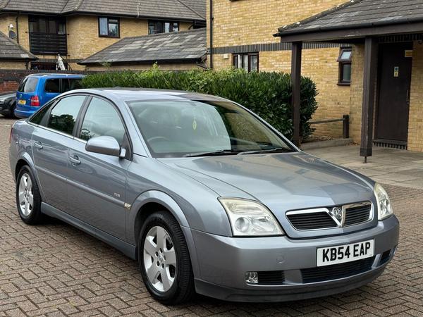 Vauxhall Vectra 2.2i 16v Design 5dr