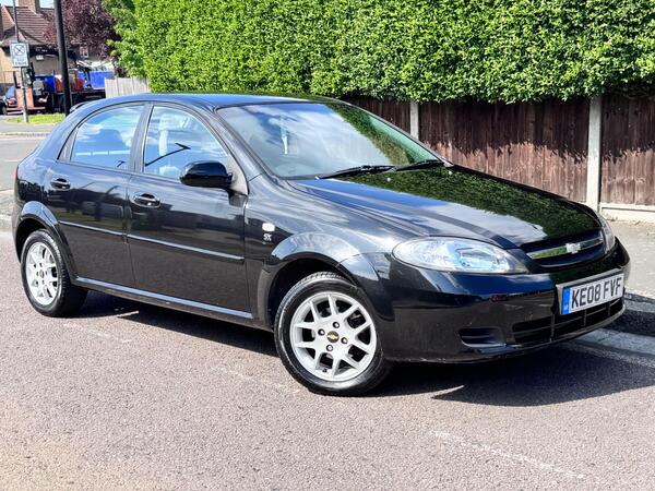 Chevrolet Lacetti 1.6 SX 5dr