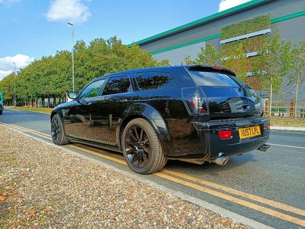 Chrysler 300C 6.1 Hemi V8 SRT-8 5dr