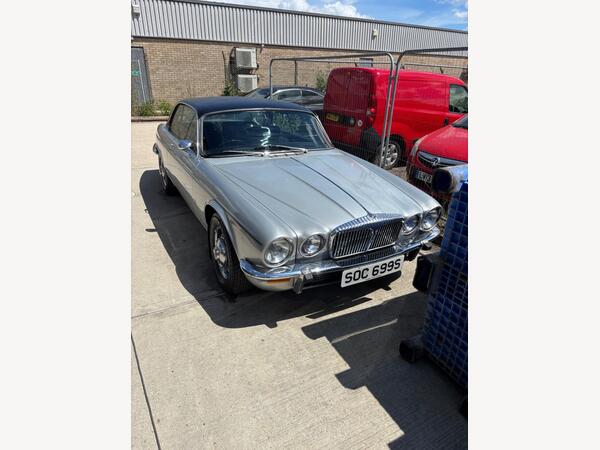 Daimler Saloon 4.2 2dr