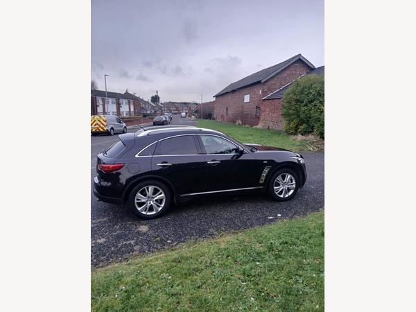 Infiniti QX70 3.0d V6 GT Auto 4WD Euro 5 5dr