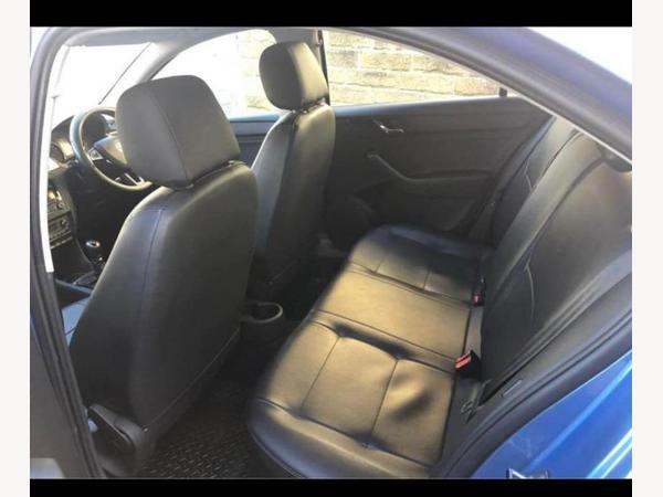 Skoda Rapid 1.6 TDI Elegance Euro 5 5dr
