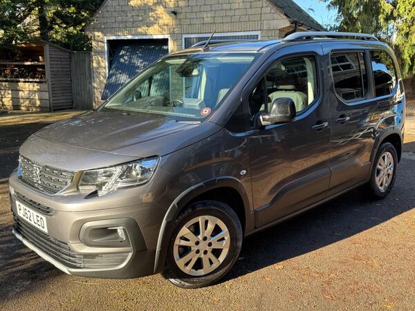 Peugeot e-Rifter 50kWh Allure Premium Standard MPV Auto 5dr (7.4kW Charger)