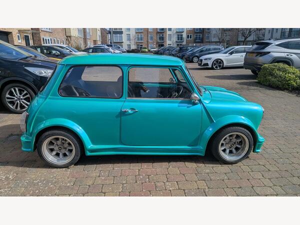 Austin Mini 998 mini Project with turbo body kit and centre exhaust