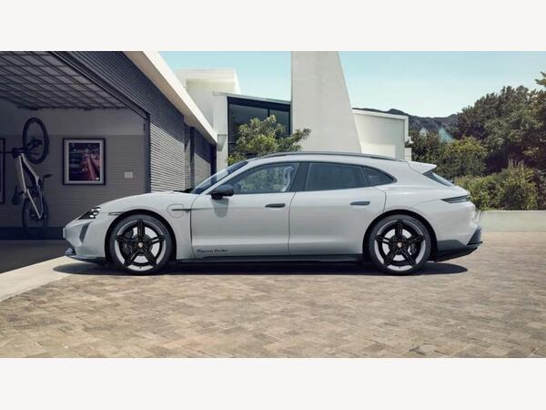Porsche Taycan Performance Plus 93.4kWh Turbo Sport Turismo Auto 4WD 5dr (11kW Charger)